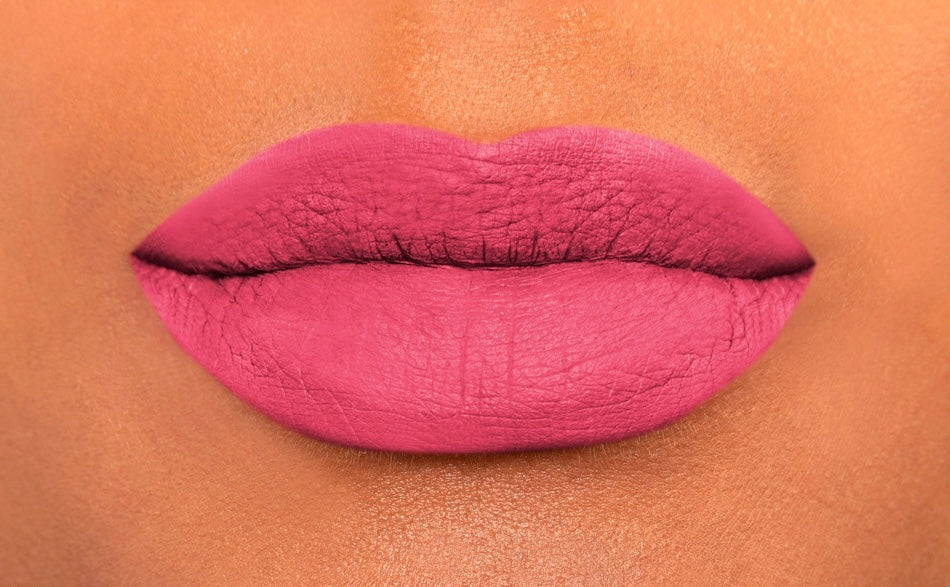 I LOVE BEING A WOMAN LIQUID TO MATTE LIPSTICK